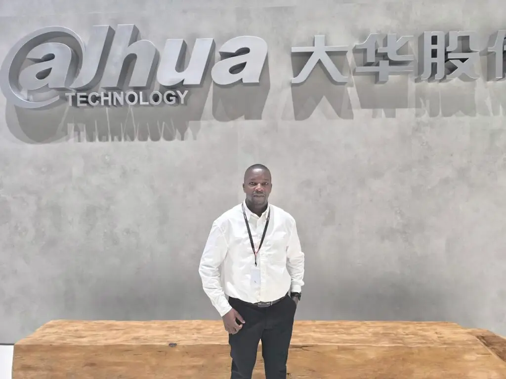 Zeph at Dahua virtual innovation center